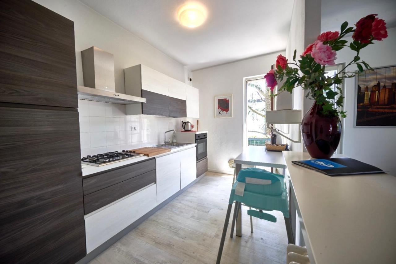 Your Familyapartment In Sirmione Exterior foto